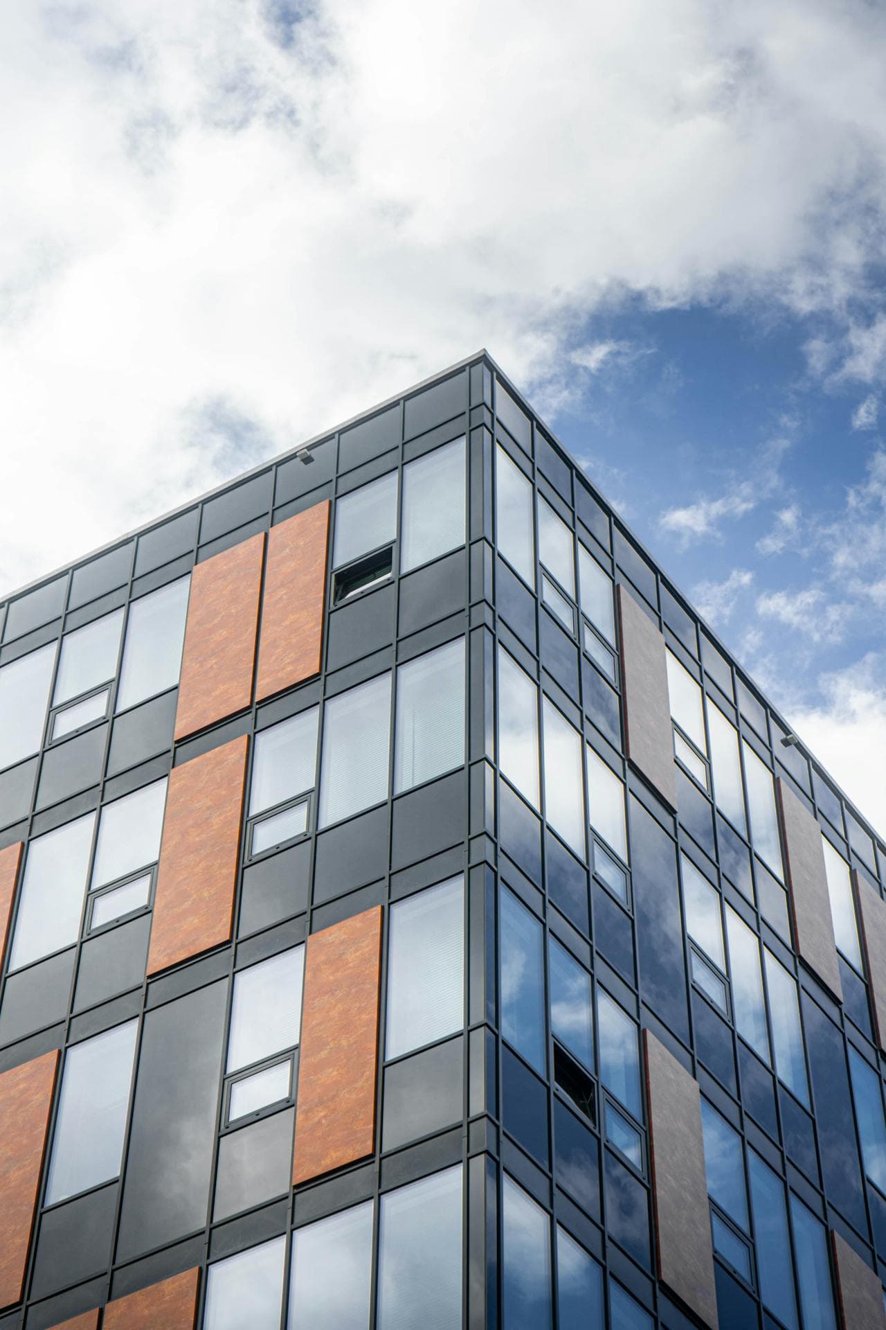 MEDBUILD - ჩვენ შესახებ